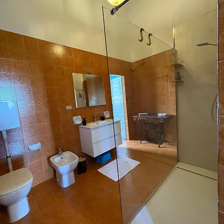 Dimora Pani E Tulipani * Modène